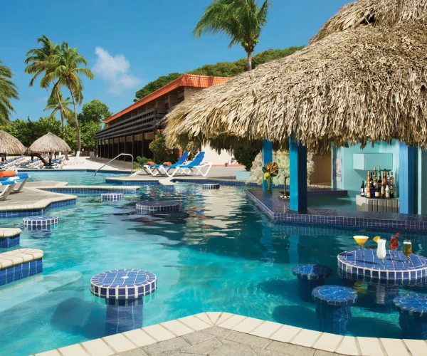 082725-SunscapeCuracao-PR-Global-SUCUR-BAR-Manatees-1A-CB